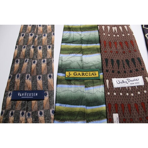 Lot of 6 Mens Neckties Van Heusen J. Garcia Hunting Ham Looney Tunes Mania Retro - Picture 9 of 12